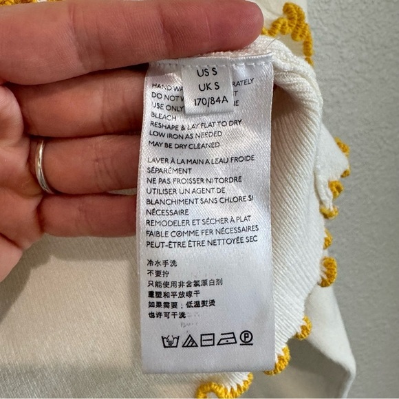 2. Urban Outfitters UO Zella Pullover Exposed-Hem Mock Neck Sweater Cream Small - Picture 5 of 10